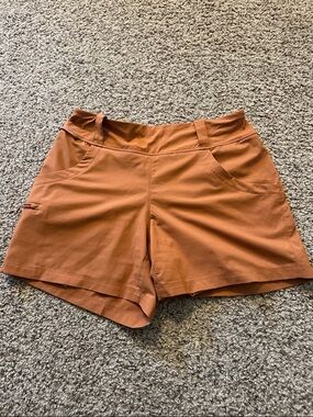 Women's Rust Tech Shorts